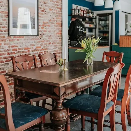 Kefs & Cafe Bed & Breakfast