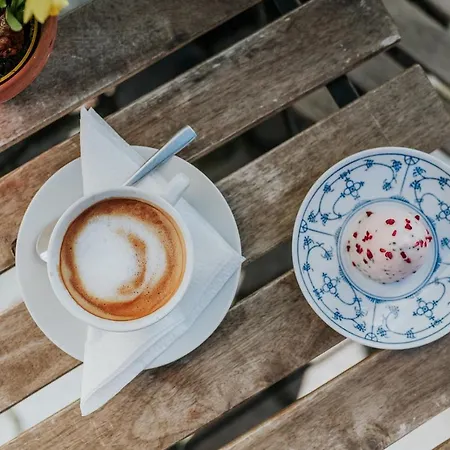 Frühstückspension Kefs & Cafe Ærøskøbing
