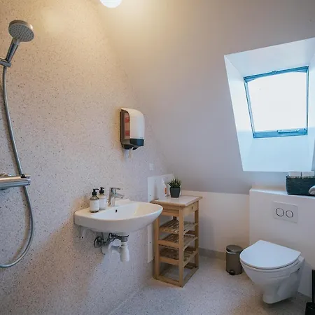 Bed & Breakfast Kefs Guesthouse&café