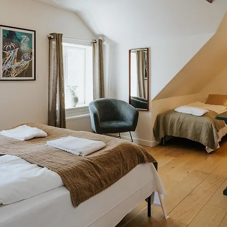 Kefs Guesthouse&café