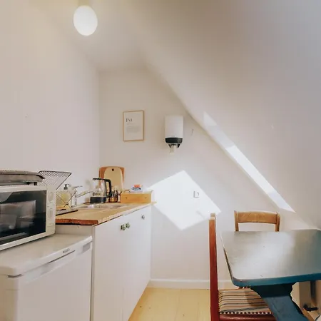 Kefs Guesthouse&café