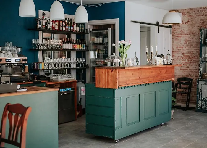 Bed & Breakfast Kefs Guesthouse&café *