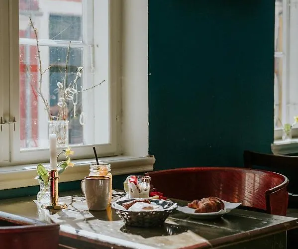 Kefs Guesthouse&café