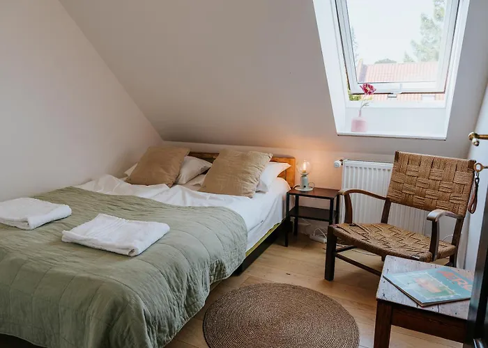 Kefs Guesthouse&café