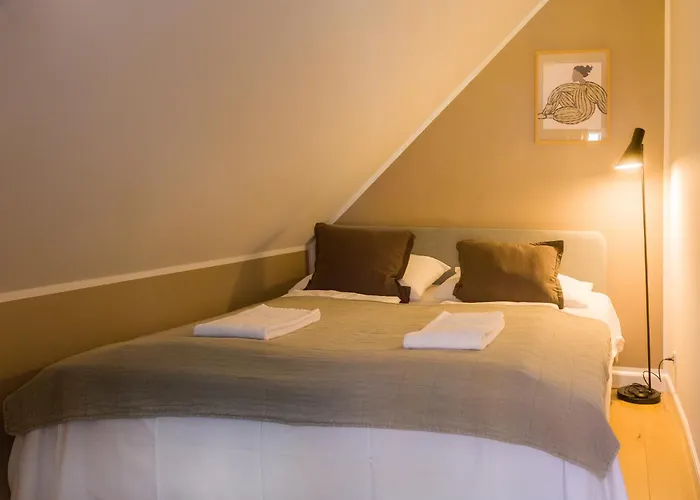 Bed & Breakfast Kefs Guesthouse&café