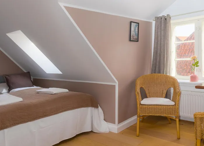 Bed & Breakfast Kefs Guesthouse&café